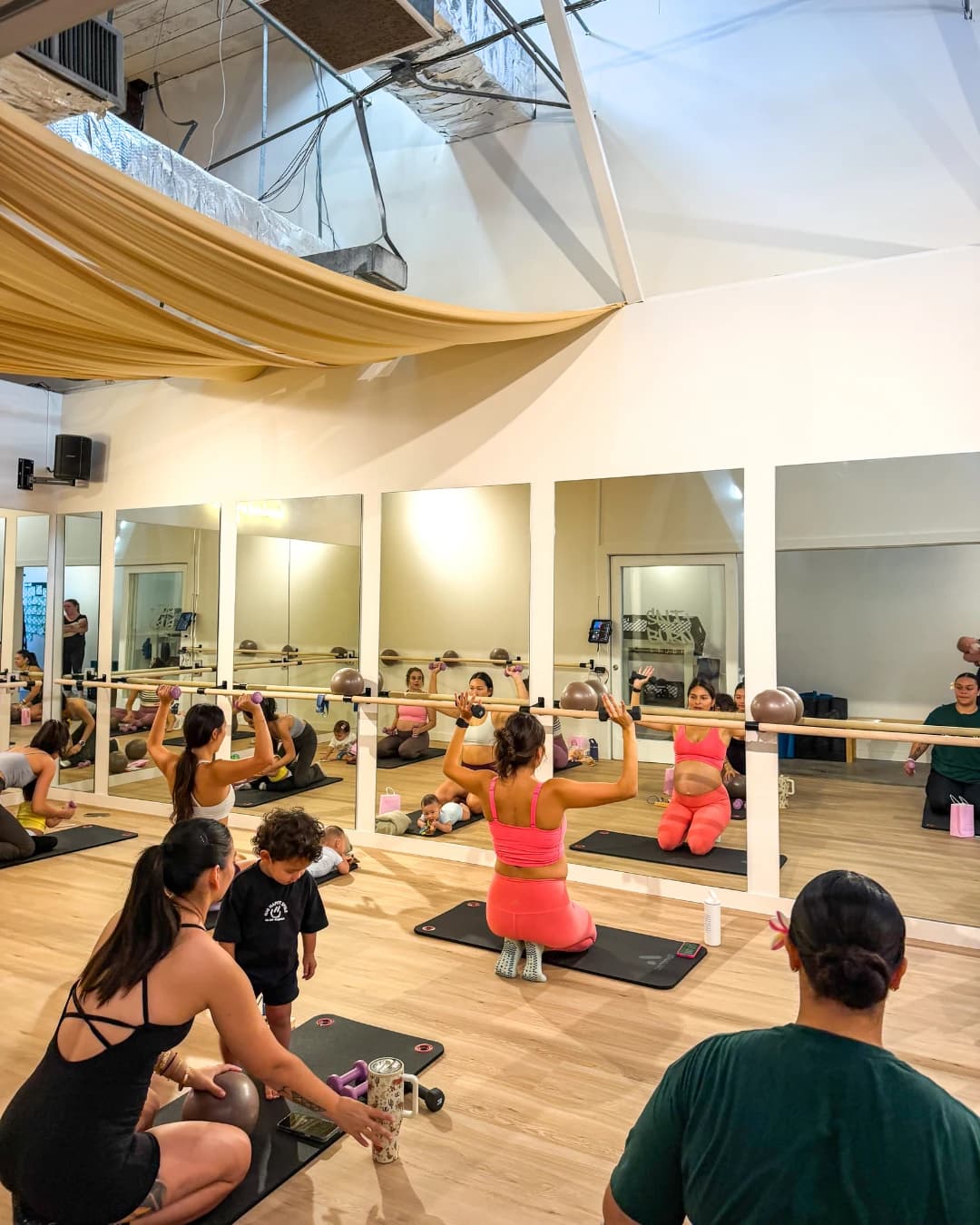 Bubs Oʻahu Flow hosted by 𝗕𝗨𝗕𝗦 𝗢ʻ𝗔𝗛𝗨 ☻ — pilates classes in Honolulu